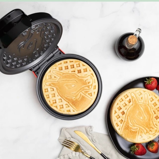 Charizard Waffle Maker Pokemon Uncanny Brands - 2