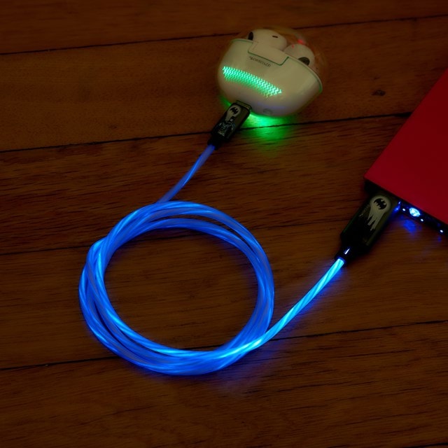 Lazerbuilt Batman Light-Up USB-C Cable - 7