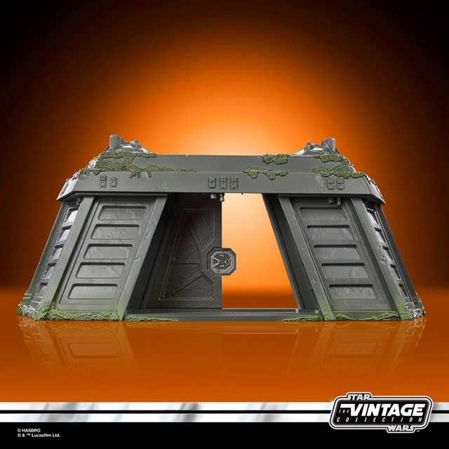 Endor Bunker Star Wars The Vintage Collection Return of the Jedi Collectible Playset & Action Figure - 14