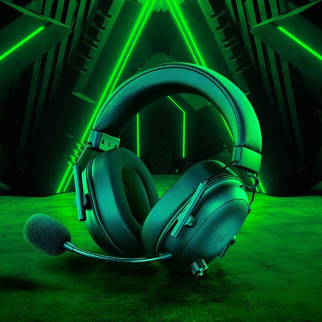 RAZER BlackShark V2 Hyperspeed Wireless Gaming Headset - Black - 11