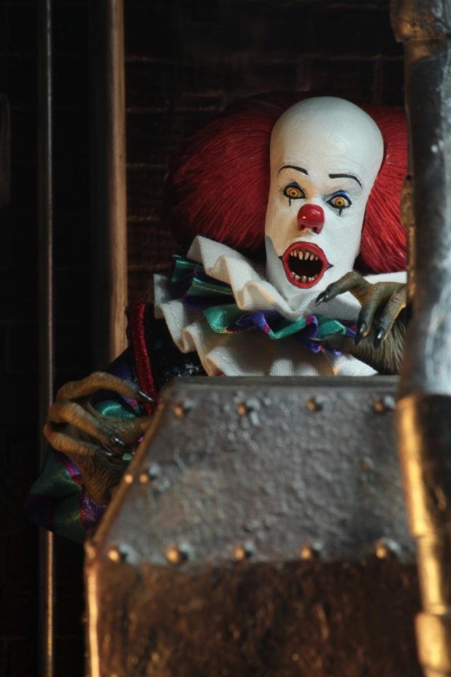Pennywise (1990 Movie) IT Neca 8" Clothed Figure - 6