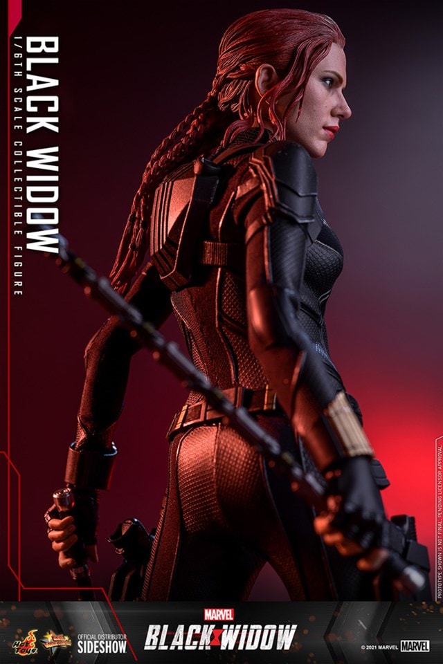 1:6 Black Widow Hot Toys Figure - 2