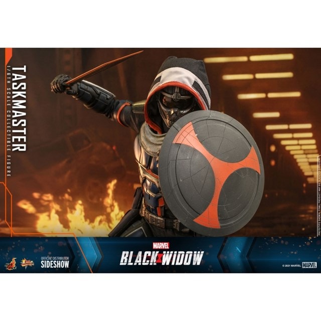 1:6 Taskmaster - Black Widow Hot Toys Figurine - 3