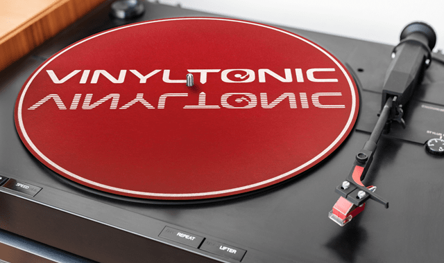 Vinyl Tonic Red Carbon Fibre Slipmat - 3
