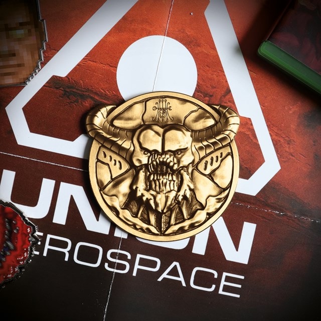 Doom: Baron Level Up Metal Medallion Collectible - 2