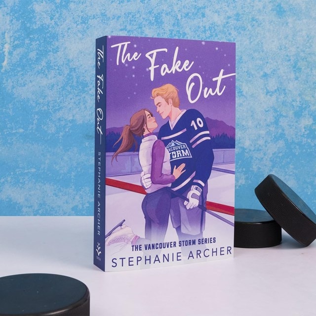 The Fake Out Paperback By Stephanie Archer - 2