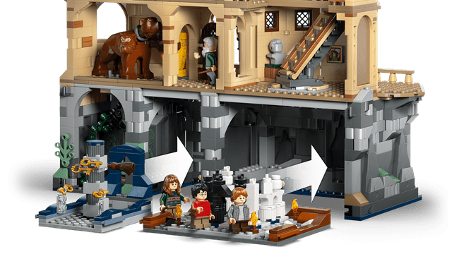 Hogwarts Castle Main Tower Harry Potter LEGO - 4