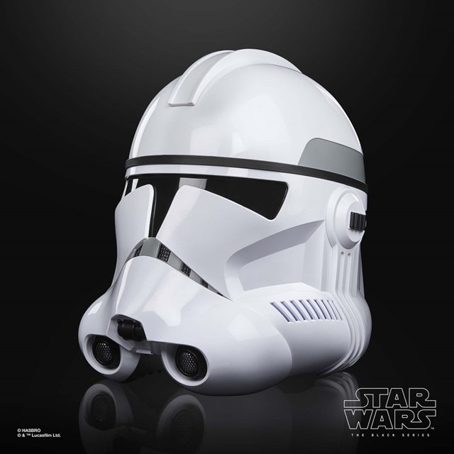 Phase II Clone Trooper Hasbro Star Wars: The Clone Wars The Black Series Premium Electronic Helmet - 2