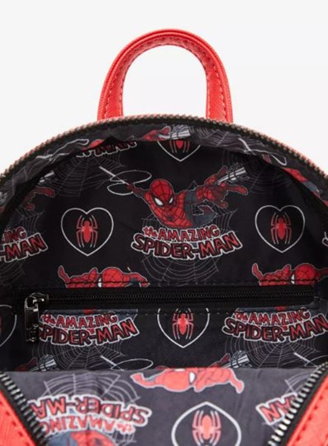 Spider-Man Heart Pocket Marvel hmv Exclusive Loungefly Mini Backpack - 4