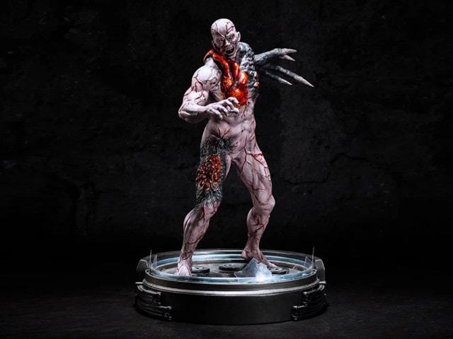 Action Figures & Figurines