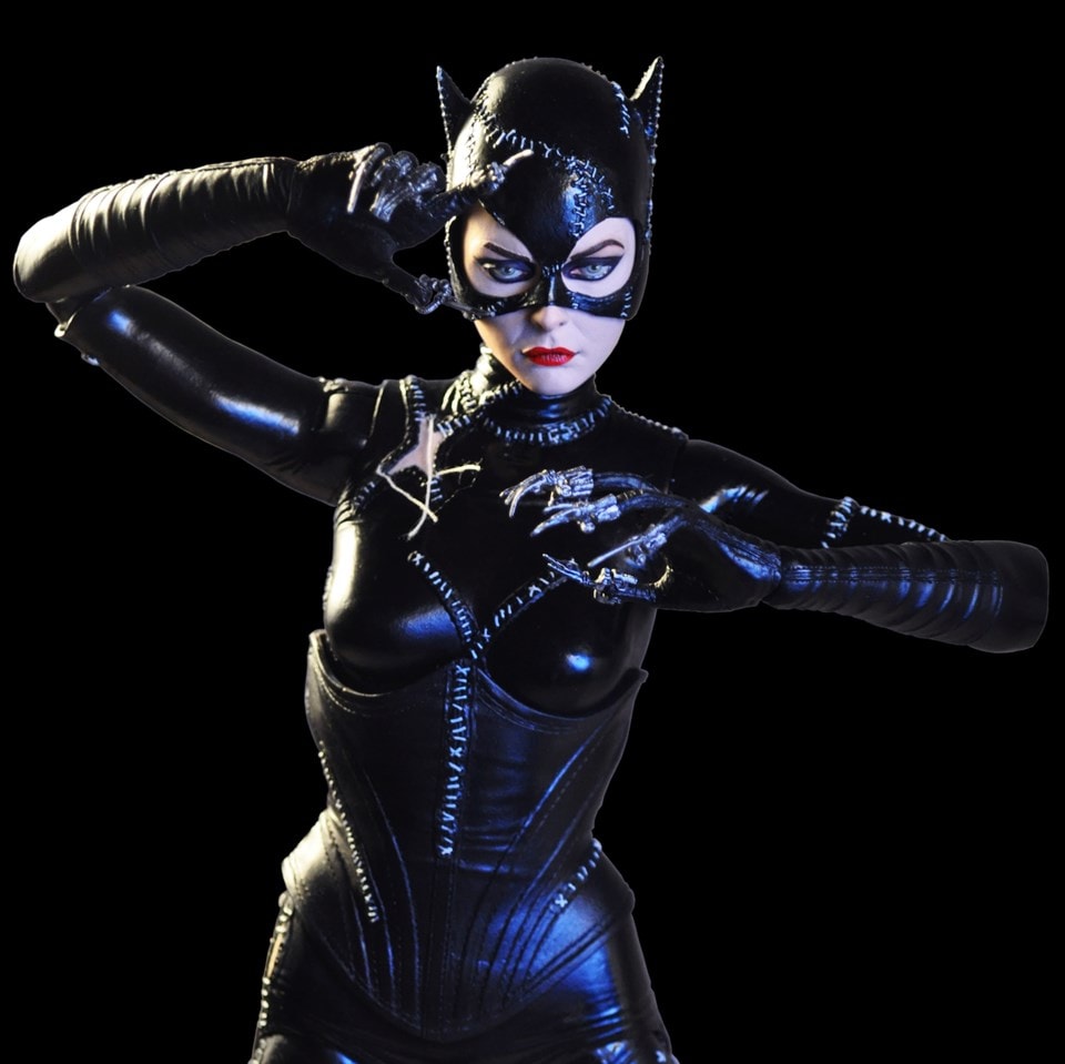 Catwoman Batman Returns Neca 1/4 Scale Figure | Figurine | Free ...